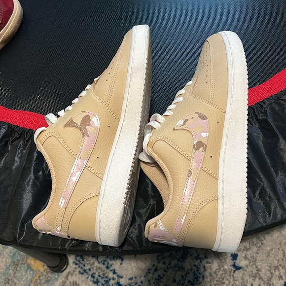 Nike Wmns Court Vision Low 'Sesame Camo' - Picture 5 of 7